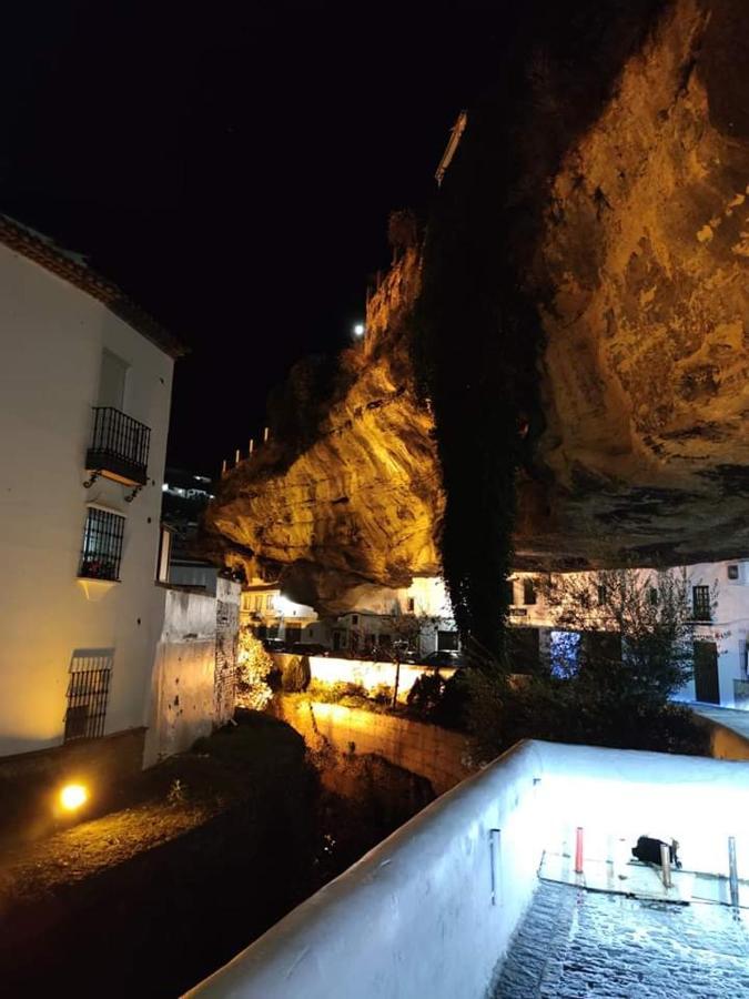 La Casa Del Rio Apartment Setenil De Las Bodegas Exterior photo