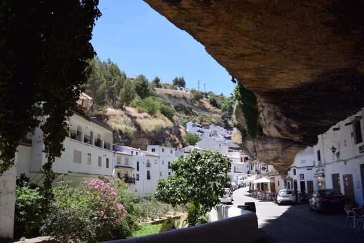 La Casa Del Rio Apartment Setenil De Las Bodegas Exterior photo